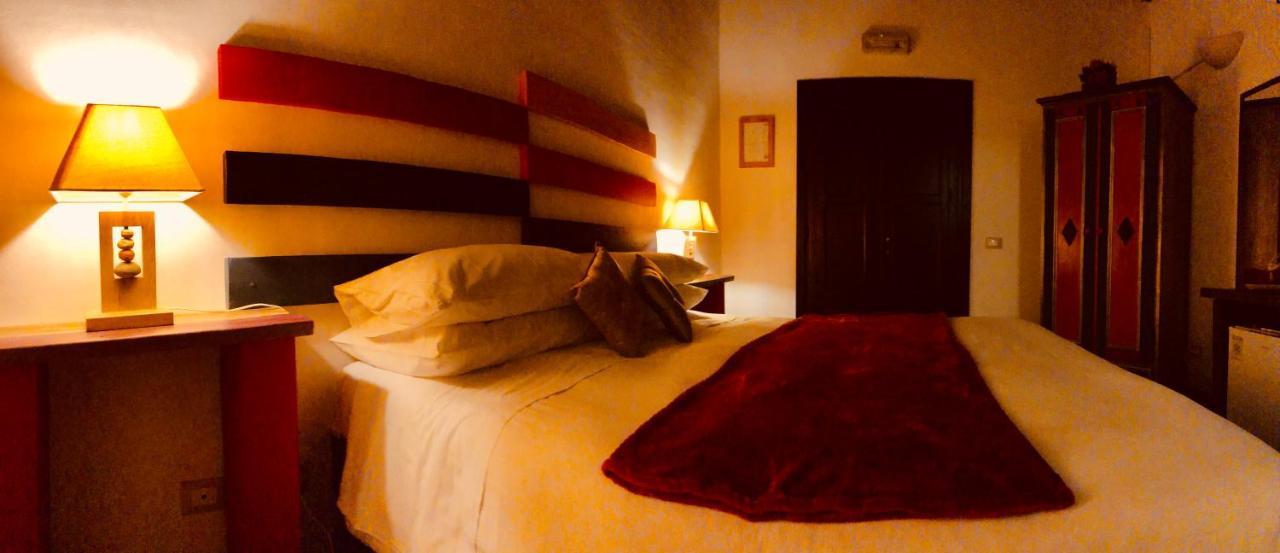 Mundus Terrae Villa Casa della Contessa Luaran gambar
