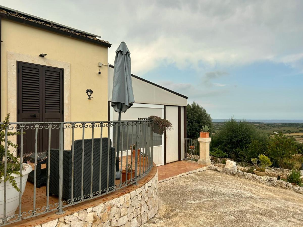 Mundus Terrae Villa Casa della Contessa Luaran gambar